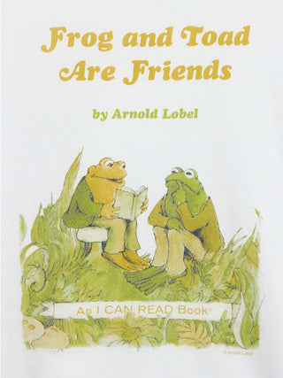 Front cover of a children's book titled 'Frog and Toad Are Friends' by Arnold Lobel, showing two illustrated frogs sitting in grass and reading, with the text 'An I CAN READ Book' at the bottom.